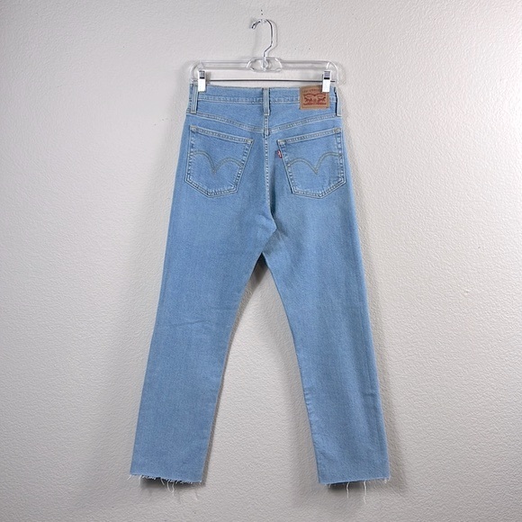 Levi’s Wedgie High Rise Distressed Staight Jeans - Picture 4 of 11